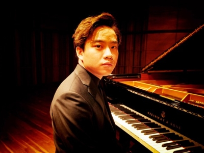 Tài năng piano Nguyễn Việt Trung về diễn 