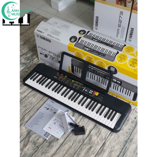 Yamaha PSR F52