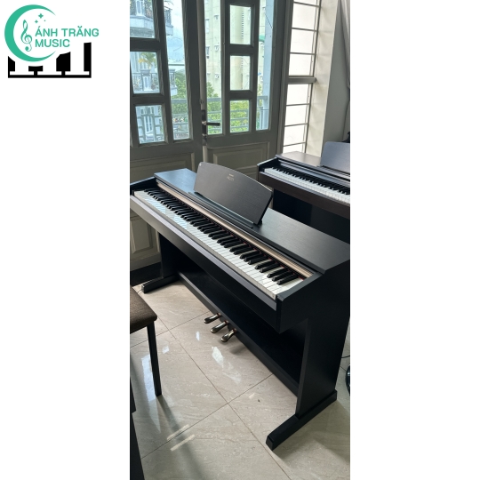 Yamaha YDP-161 B