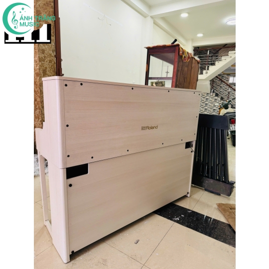 Roland LX706GP 